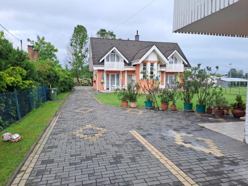 Alinka Apartmanház