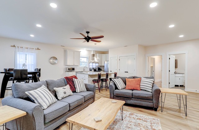 All-new apartment with central AC, washer/dryer, & central location