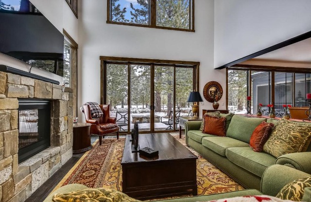 Allure at Schaffer's Mill by Tahoe Getaways - 4BR Pet-Friendly Home w Private Hot Tub & Air Conditioning!