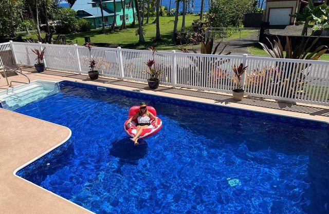Aloha Suite: Watch Whales, Breakfast included at Ala Kai Bed and Breakfast