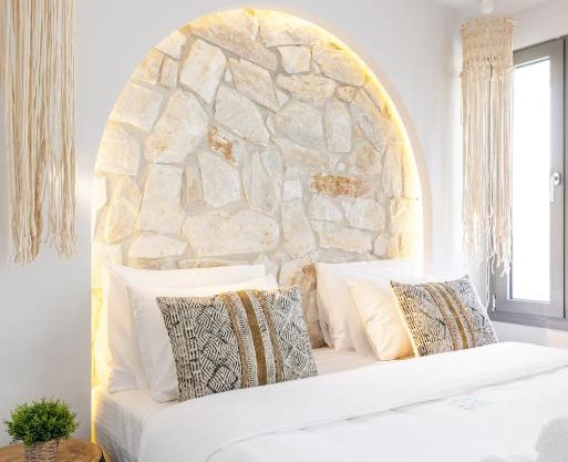Amalthia Luxury Suites