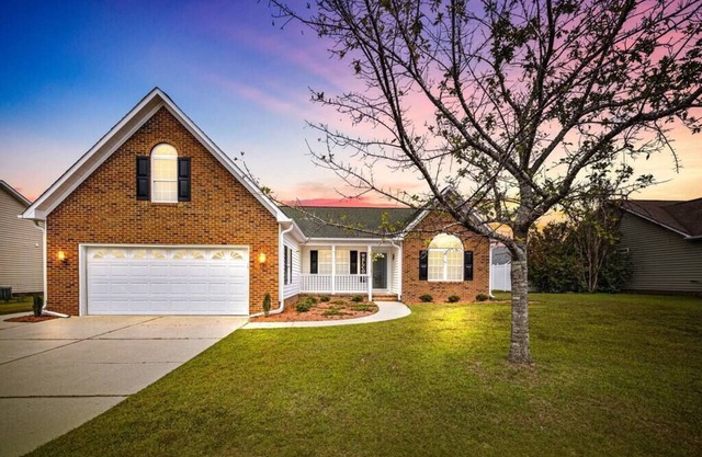 Amazing 4 Bedroom Home Mins to Downtown New Bern