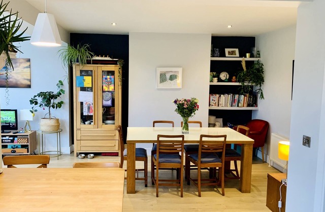 Amazing 5 bed family home close to city centre