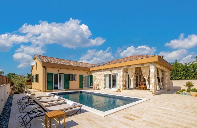 Increíble casa en Murvica Donja