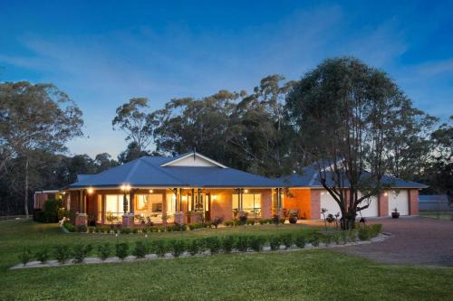 Amelia Rose Estate