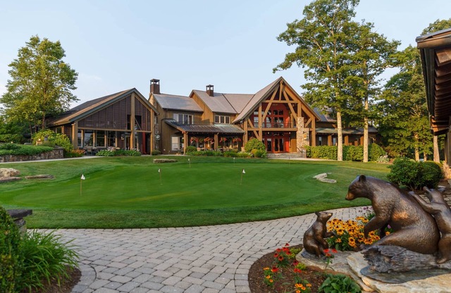American Chestnut Suite- Club Access
