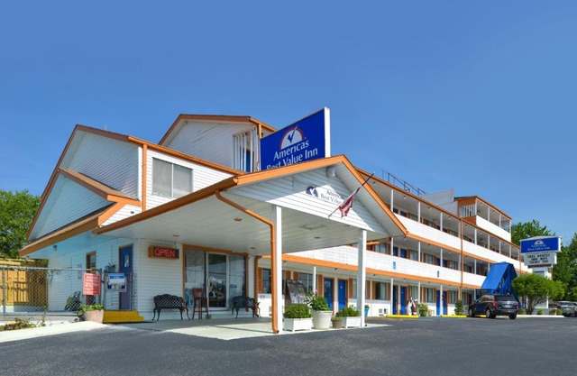 Americas Best Value Inn & Suites Branson - Near the Strip