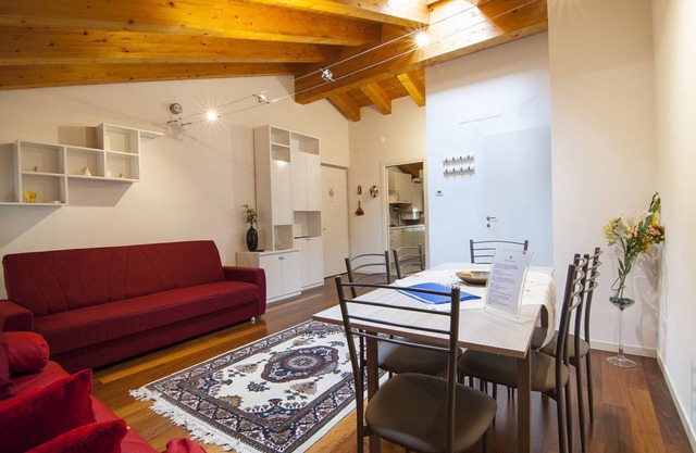 Dimora San Zeno 8 con 6 plazas, 2 baños