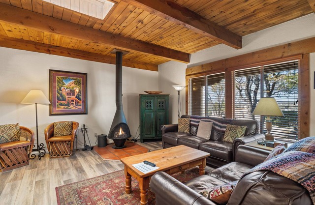 An Exciting Downtown Destination With Kiva Fireplace, Full Kitchen