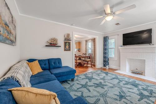 Anchors Away in Park Circle with King Suite