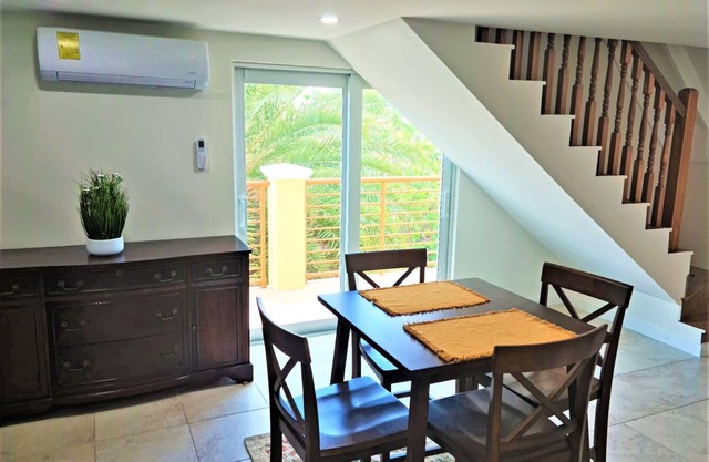 Andy's Inn 3 Loft Studio - Quaint, tranquil loft studio suite with beach access