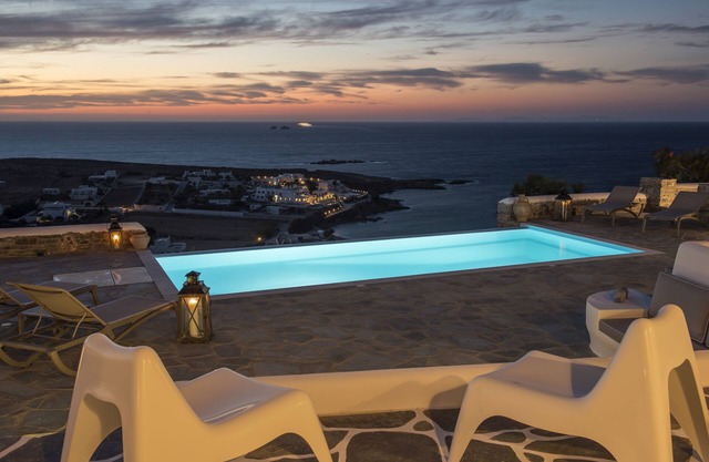 retiro ANEMOS en Paros, con piscina, vistas al mar, cerca de playas de arena