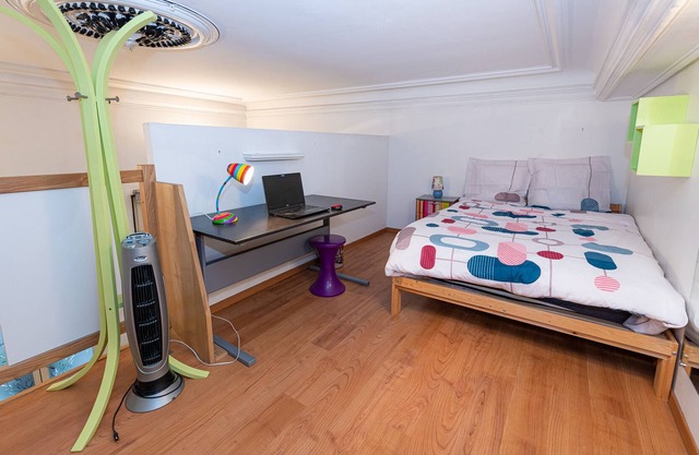 Anna-Maria: Large apartment for 10 people + parking - Active+ Rental