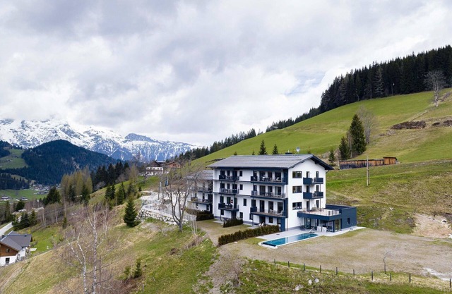 Apartment con infinity pool