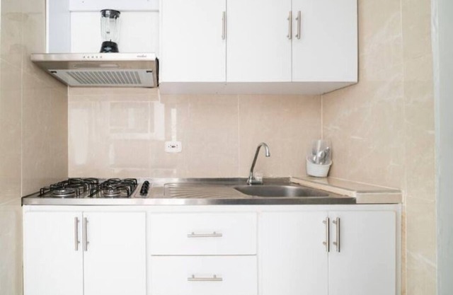 APARTAMENTO ¡A 5 MINUTOS DEL CENTRO, LA PLAYA Y AL EROPUERTO