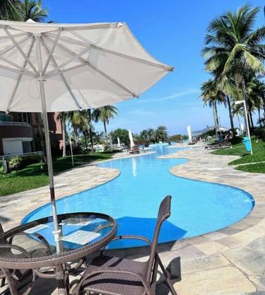 Apartamento 2 suítes em frente praia de camboinhas