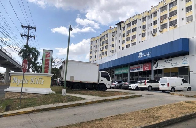 Apartamento a solo 15 minutos del aeropuerto con piscina