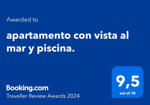 apartamento con vista al mar y piscina.