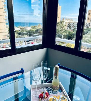 Apartamento en Aguadulce Playa con vistas al mar y piscina