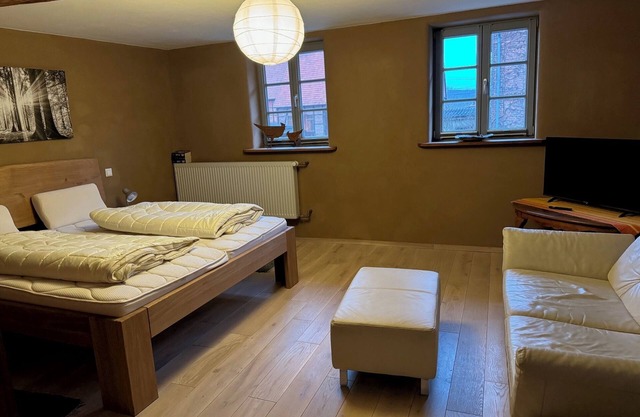 Apartamento 'Schöneberger Bauernhof - Hühnerhaus' con jardín compartido y Wi-Fi