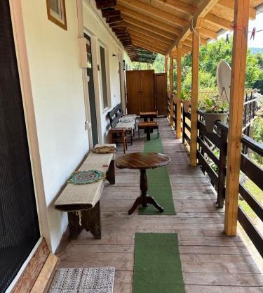 Apartman i sobe Zdravac