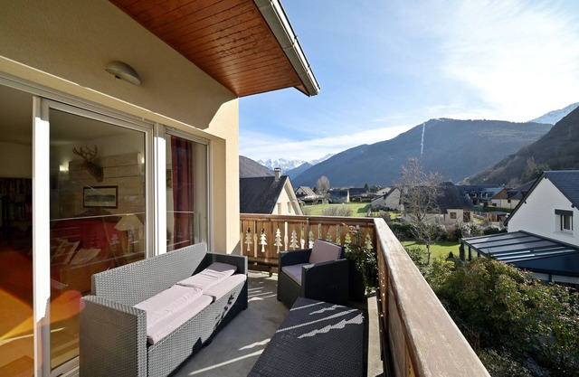 Apartamento 'A 208 Pics D'Aran' con vistas a la montaña, piscina compartida y Wi-Fi