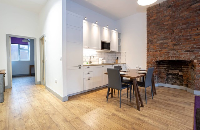 Apartment Close to City Centre and Media City By Pillo Rooms