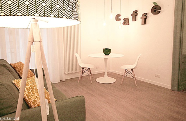 Apartamento-De Lujo-Baño con ducha-Vista a la Calle-Delux