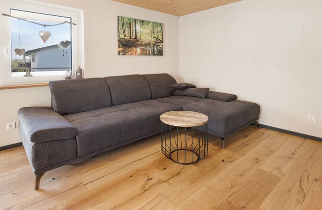 Apartamento 'Ebbi' con jardín compartido, balcón y Wi-Fi