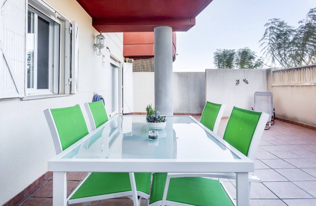 Apartamento "Balcón Del Mar" con piscina compartida y terraza privada