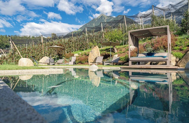 Apartamento "Feldhof Golden Delicious" con piscina de agua salada, jardín panorámico y balcón