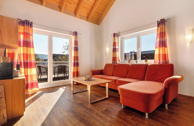 Apartamento 'Ferienwohnung Apfel' con jardín compartido, balcón y Wi-Fi