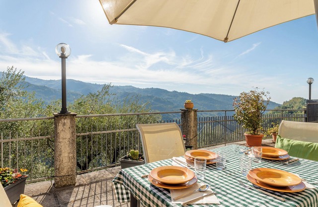 Apartamento "Il Belvedere sulla Valle House" con vistas a la montaña, Wi-Fi y terraza