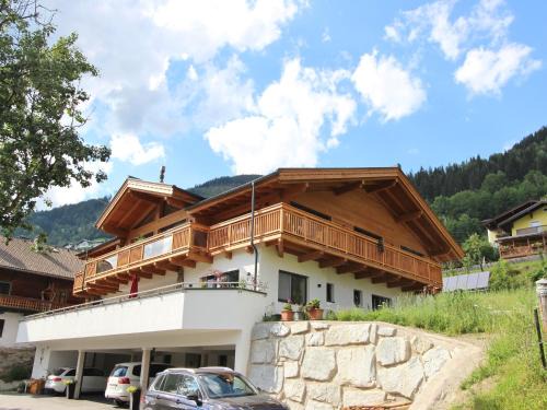 Apartment in Piesendorf near Ski Slopes