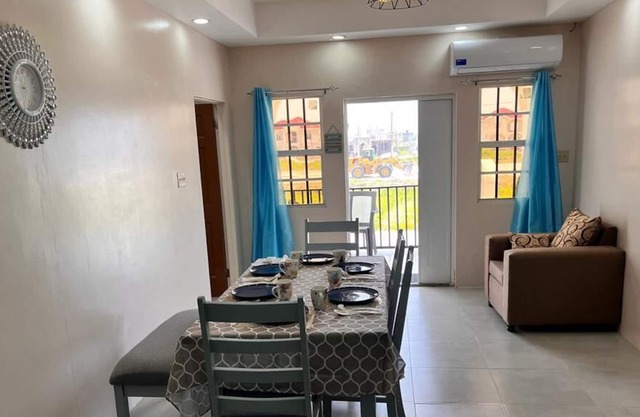 Apartment in Providence, close to Georgetown and everything in Providence.