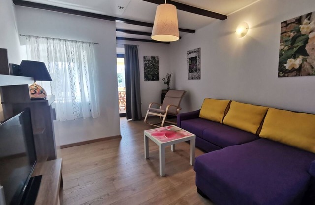 Apartamento en Stivan con Terraza, Acondicionador, WIFI, Lavadora (920-3)