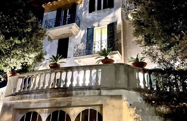 Apartment in period villa overlooking Lake Trasimeno