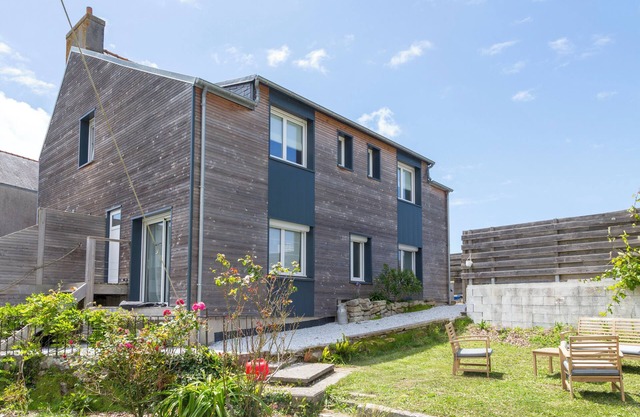 Apartamento 'Loft Avec Jardin 5min De La Torche' con jardín privado y Wi-Fi