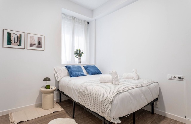 Apartamento 'Lugre 4' con balcón, Wi-Fi y aire acondicionado