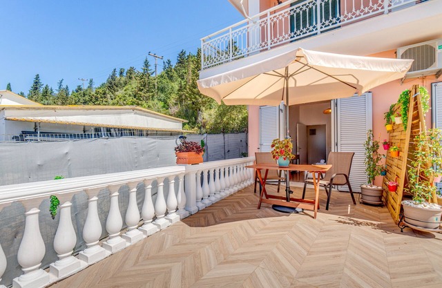 Apartamento 'Maestro' con terraza compartida, Wi-Fi y aire acondicionado