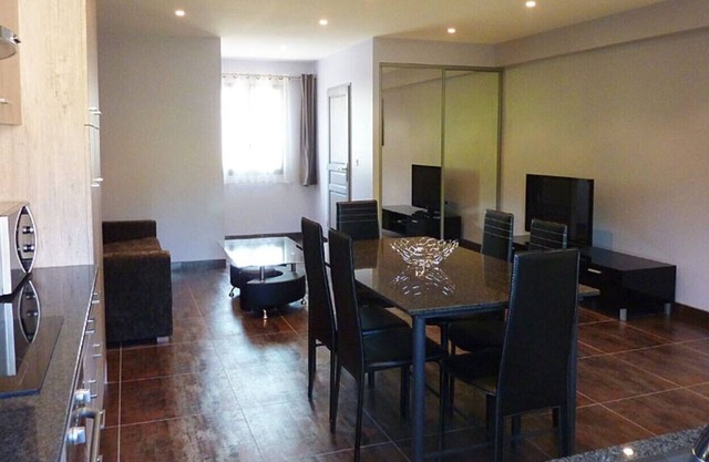 Apartamento N ° 4 CON PARKING PRIVADO - AIRE ACONDICIONADO reversible