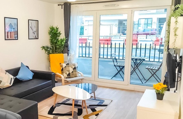 Apartamento-Baño con bañera-Terraza-Chatenay Paris-Orly