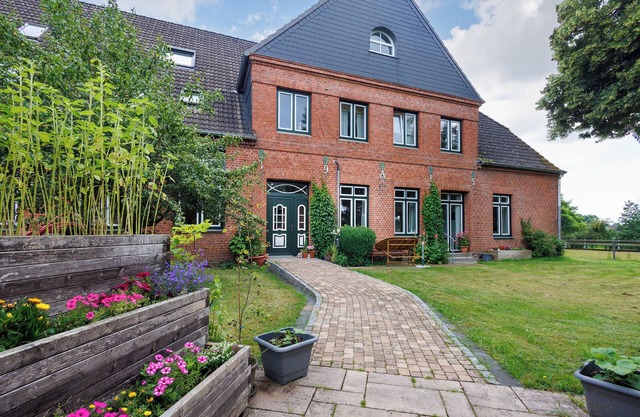 Apartamento 'Reit- Und Ferienhof Alte Dorfschule' con piscina compartida, terraza privada y Wi-Fi