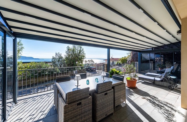 Apartamento 'Residencia Virgilio Green' con vistas al lago, Wi-Fi y aire acondicionado