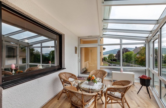 Apartamento 'Rosi's Ferienwohnung' con vistas a la montaña, terraza compartida y Wi-Fi