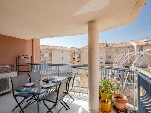 Apartment Royal Marine-4 by Interhome