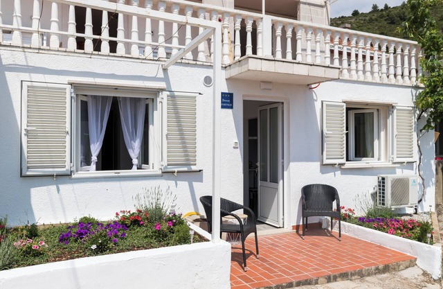 Apartment Semi