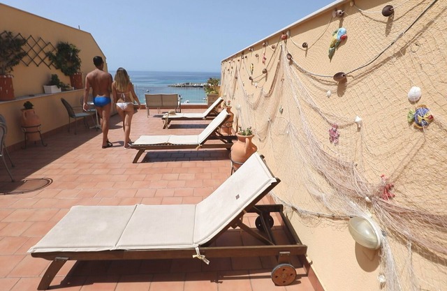 Departamento de 2 o 4 camas en el área de Sferracavallo Mondello en Palermo