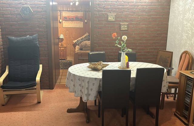 Apartamento 'Souterrainwohnung Zum Leiselsee' con jardín compartido y Wi-Fi