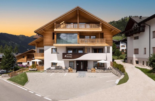 Apartments Chalet Maria